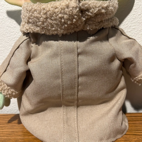 Baby Yoda Toy in Cloth Carry Bag - Picture 7 of 13